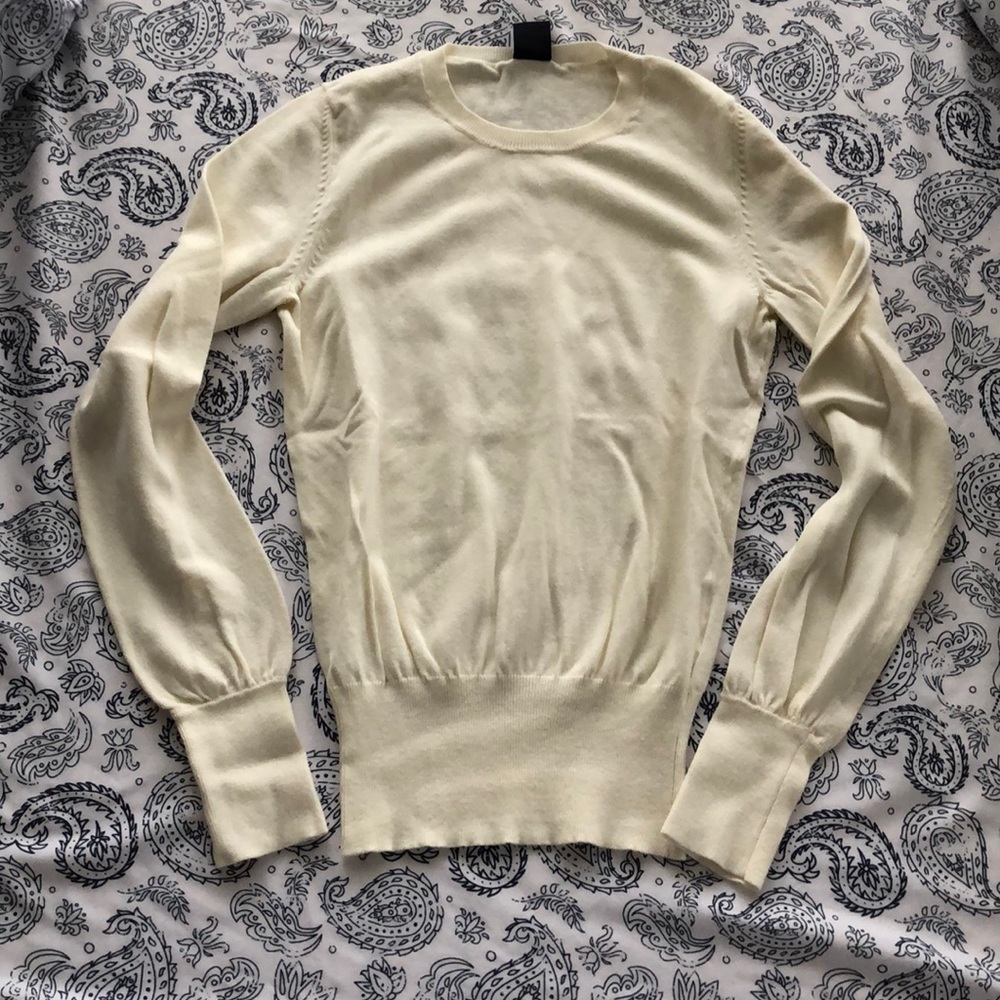 GAP cream light sweater 🌼